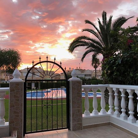 Bungalow Torrevieja Argonautas Exterior photo